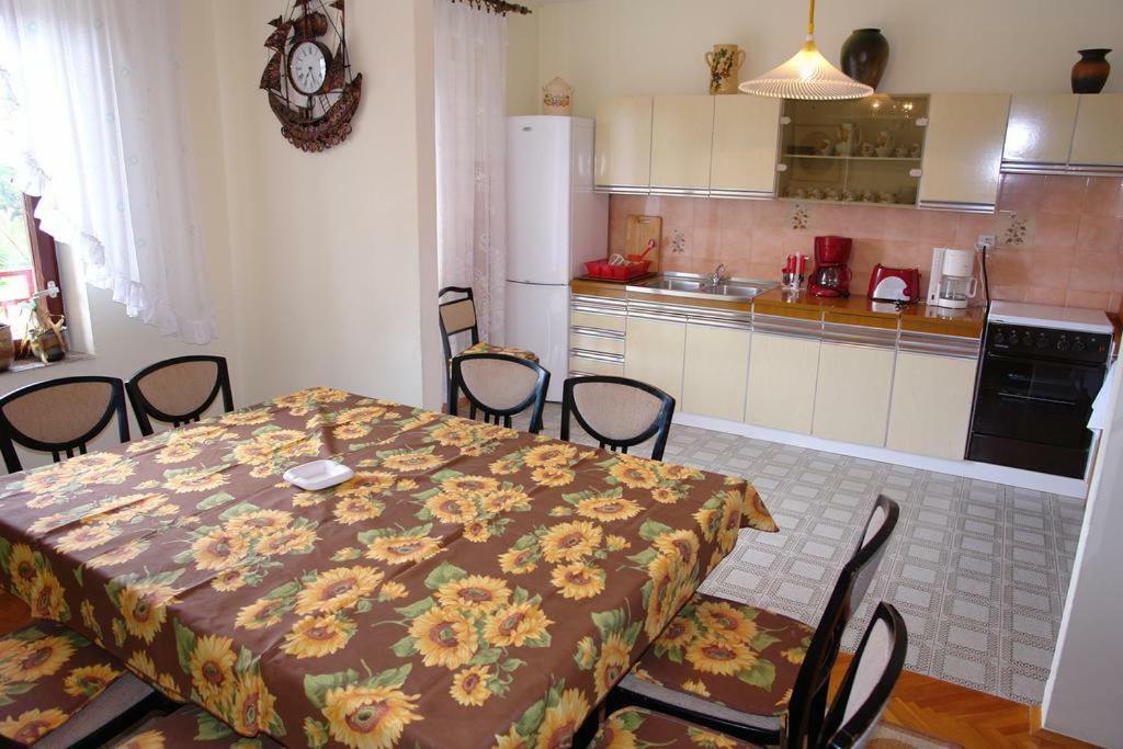 Villa Nina Novi Vinodolski Eksteriør billede